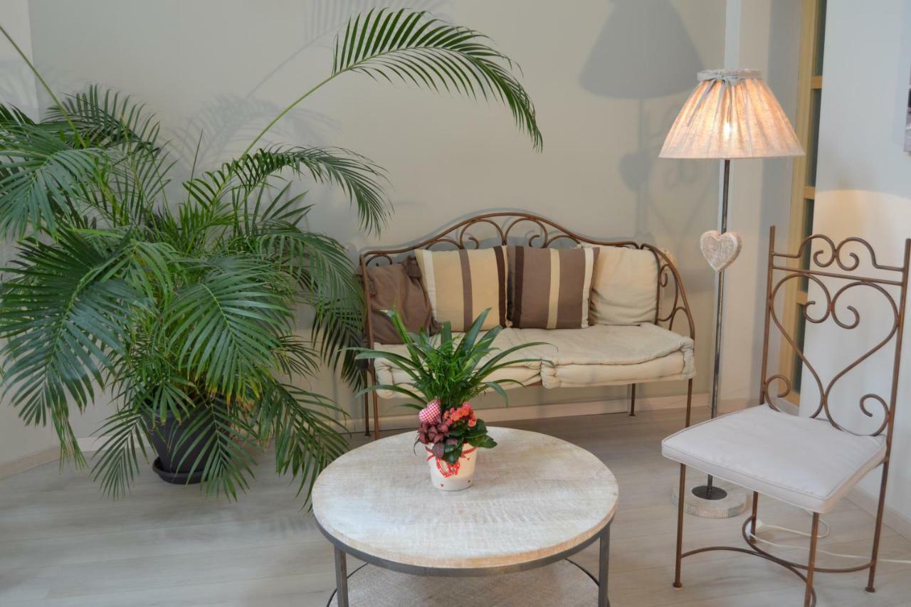 Bed and Breakfast Le Logis De Saint-Martin Haute-Goulaine Екстер'єр фото